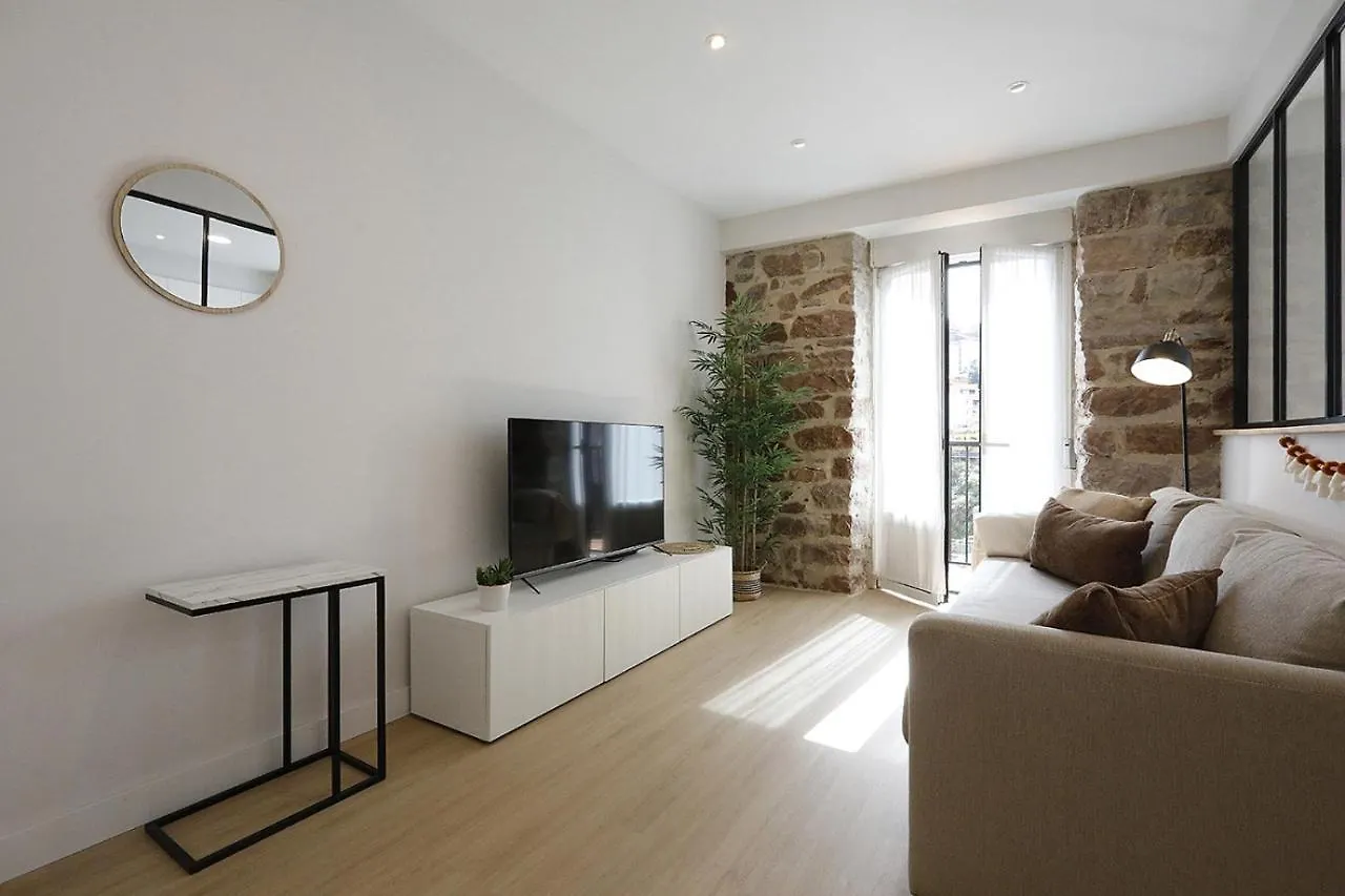 Apartment In Donostia Well Connected Downtown Pasajes Ancho España
